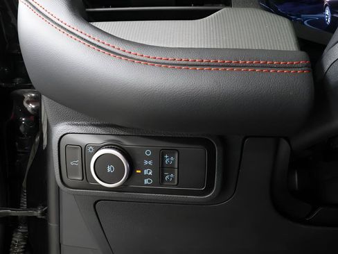 Used 2025 Ford Explorer ST-Line w/ ST-Line Street Pack AWD/4WD image 19