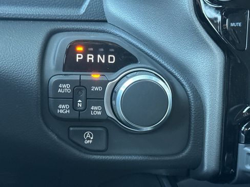 New 2026 RAM 1500 4x4 Crew Cab image 20