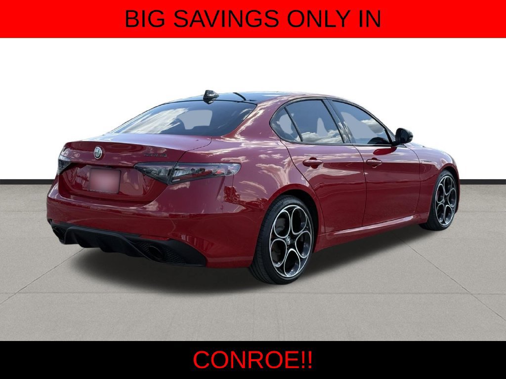 Used 2024 Alfa Romeo Giulia Veloce RWD image 5