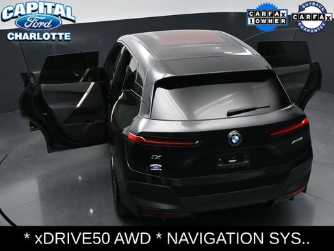Used 2023 BMW iX xDrive50 AWD/4WD image 32