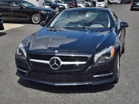 Used 2013 Mercedes-Benz SL 550 image 2
