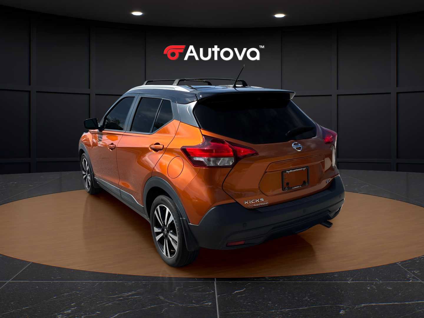 Used 2018 Nissan Kicks SV w/ Exterior Package FWD image 3