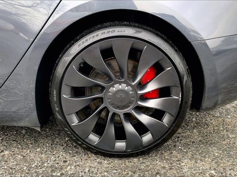 Used 2023 Tesla Model 3 Performance image 10