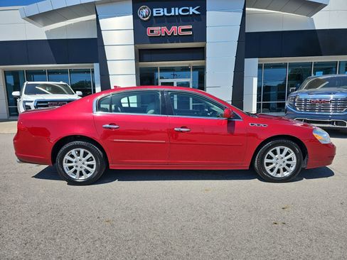 Used 2011 Buick Lucerne CXL FWD image 8