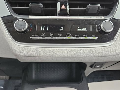 Used 2024 Toyota Corolla LE image 20