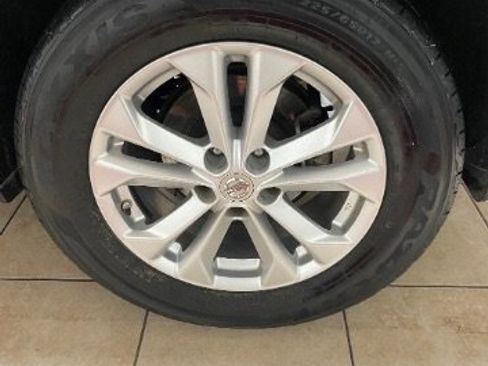 Used 2016 Nissan Rogue SV w/ SV Premium Package image 26