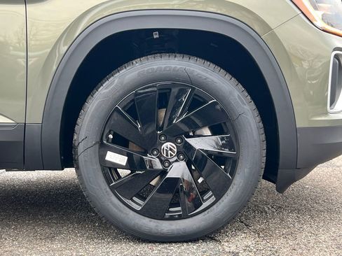 New 2026 Volkswagen Atlas SE image 7