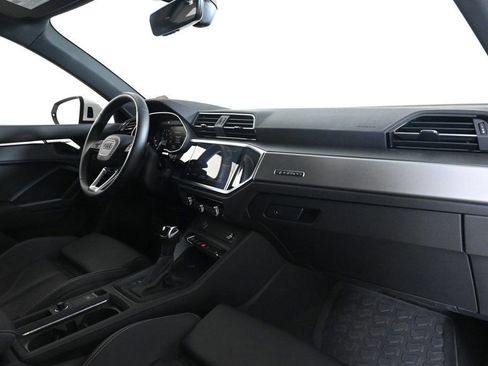 Used 2025 Audi Q3 2.0T Premium w/ Convenience Package image 15