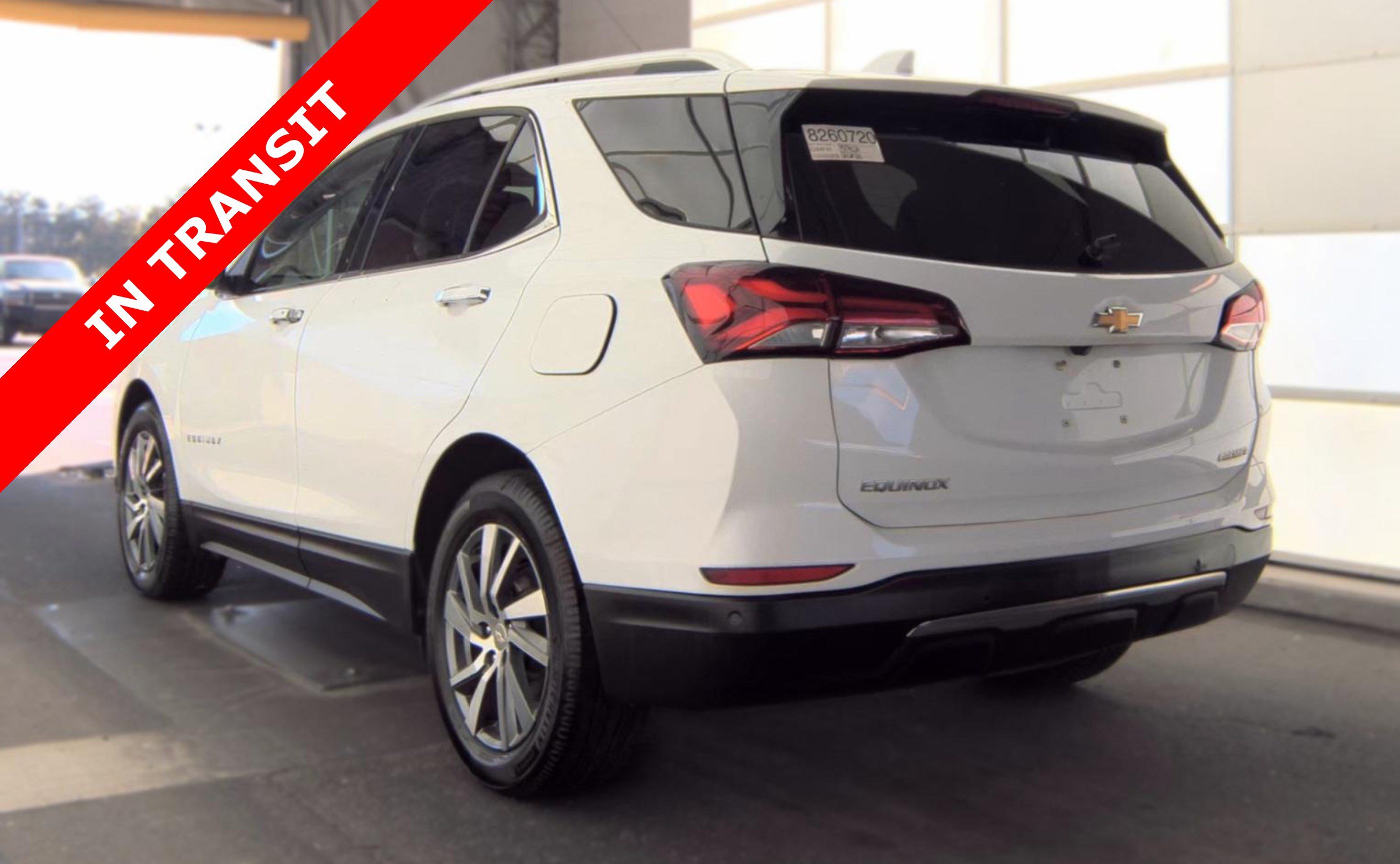 Used 2022 Chevrolet Equinox Premier w/ LPO, Floor Liner Package FWD image 5