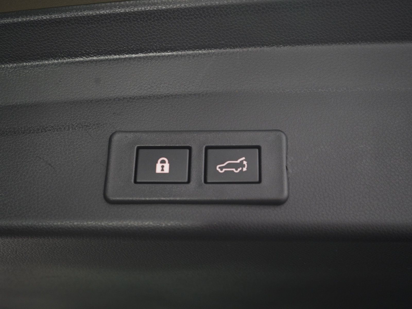 Used 2025 Subaru Ascent Premium AWD/4WD image 11