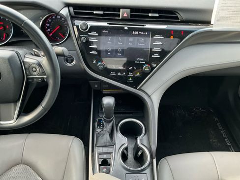 Used 2018 Toyota Camry XSE w/ Audio Package FWD image 13