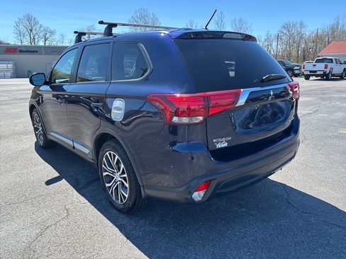 Used 2016 Mitsubishi Outlander SE image 5