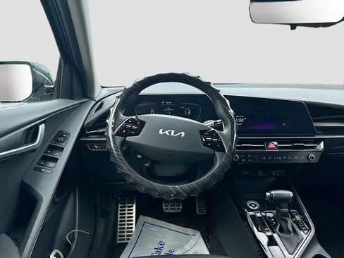 Certified 2023 Kia Niro EX Touring FWD image 25