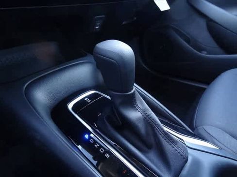 Used 2025 Toyota Corolla LE image 23