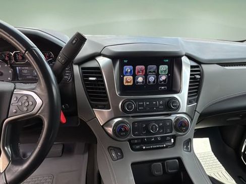 Used 2019 Chevrolet Tahoe LT image 10
