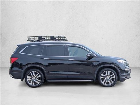 Used 2017 Honda Pilot Elite image 4