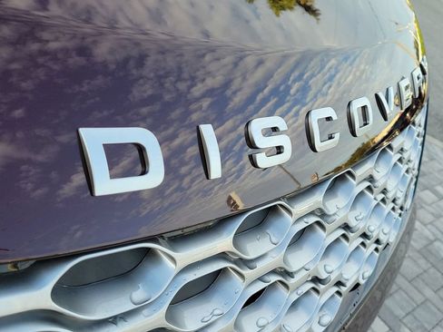 New 2026 Land Rover Discovery Limited Edition AWD/4WD image 9