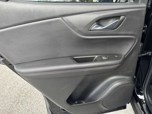 Used 2021 Chevrolet Blazer RS w/ Enhanced Convenience Package image 12