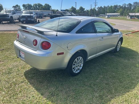 Used 2010 Chevrolet Cobalt LT image 9