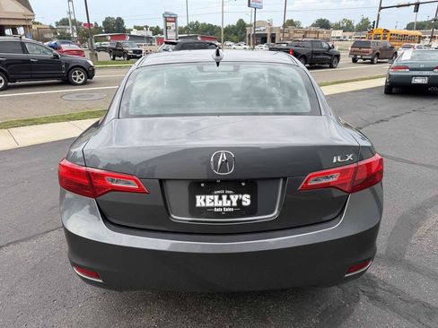 Used 2014 Acura ILX FWD image 4