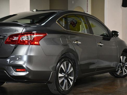 Used 2019 Nissan Sentra SL image 56