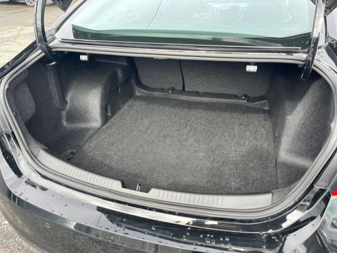 Used 2024 Chevrolet Malibu LT image 32