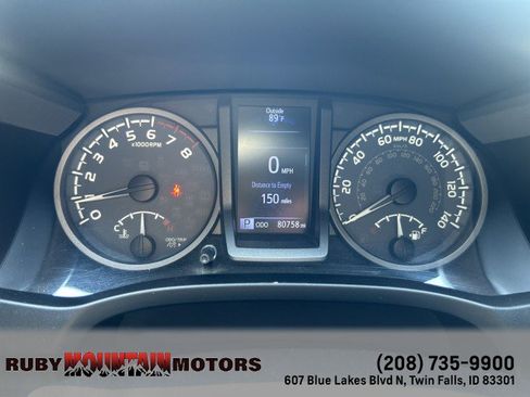 Used 2018 Toyota Tacoma TRD Off-Road w/ Technology Package AWD/4WD image 7