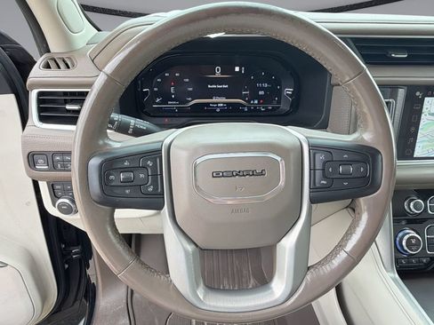 Used 2022 GMC Yukon Denali AWD/4WD image 21