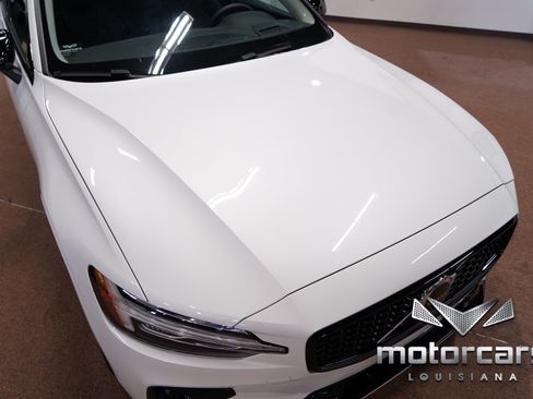 Used 2024 Volvo S60 B5 Ultimate image 13