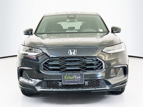 Used 2025 Honda HR-V Sport image 2