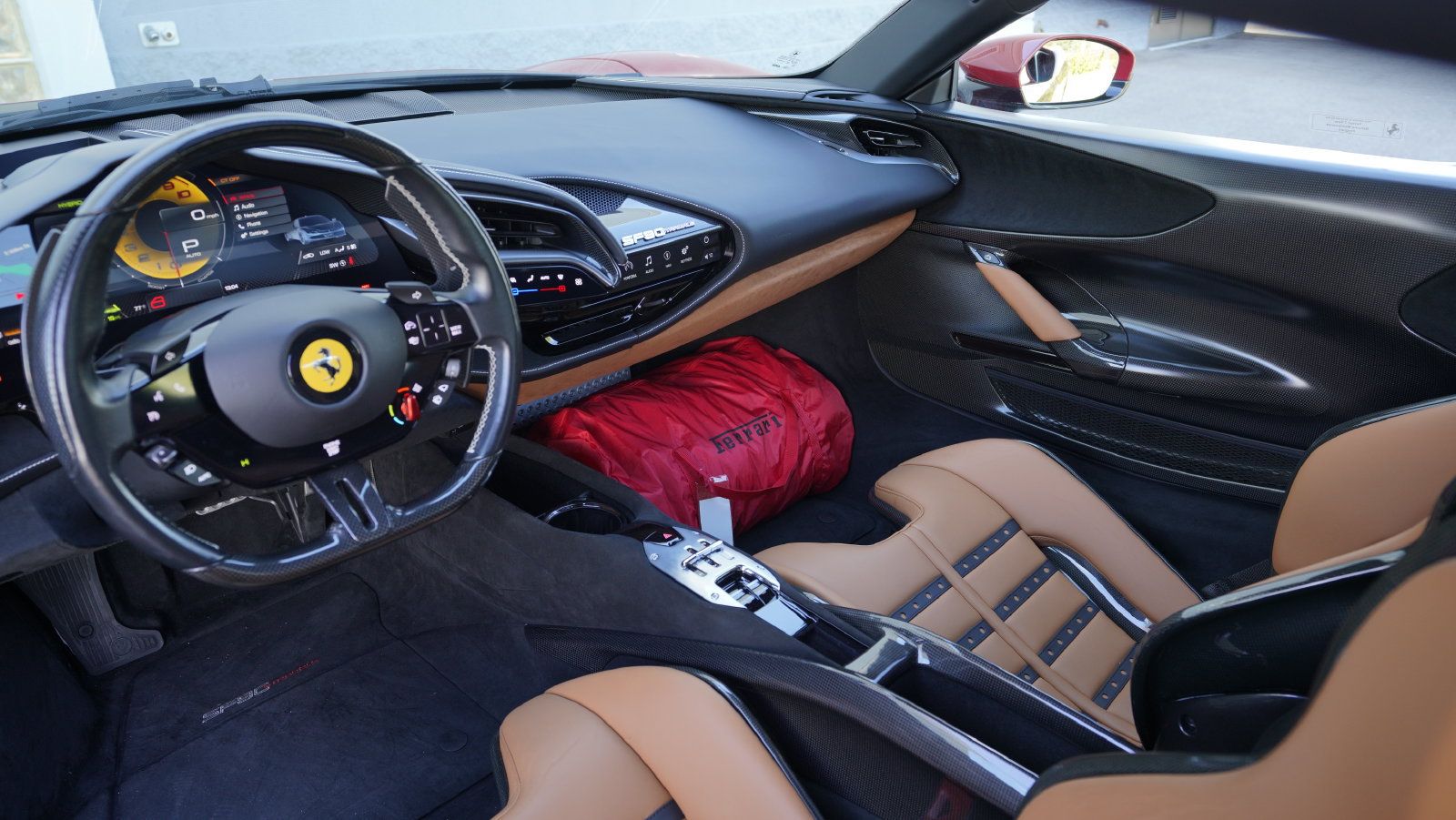 Used 2022 Ferrari SF90 Stradale AWD/4WD image 2