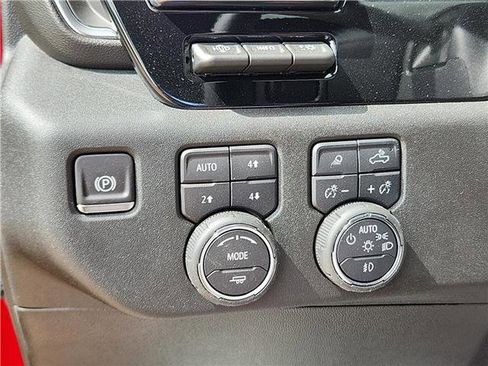 New 2025 Chevrolet Silverado 3500 LTZ w/ LTZ Premium Package image 18