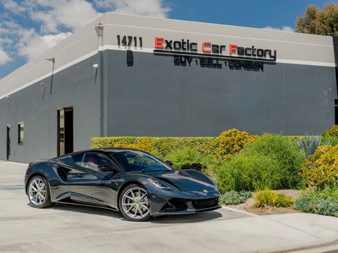 Used 2024 Lotus Emira First Edition image 1