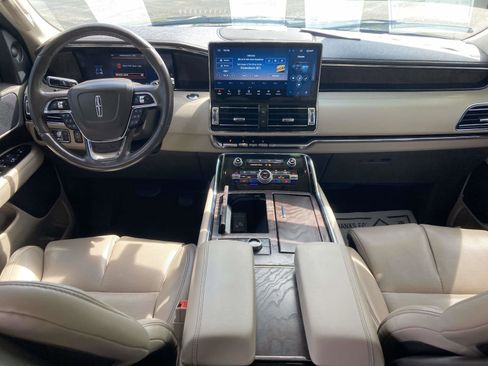 Used 2022 Lincoln Navigator L 4WD image 19