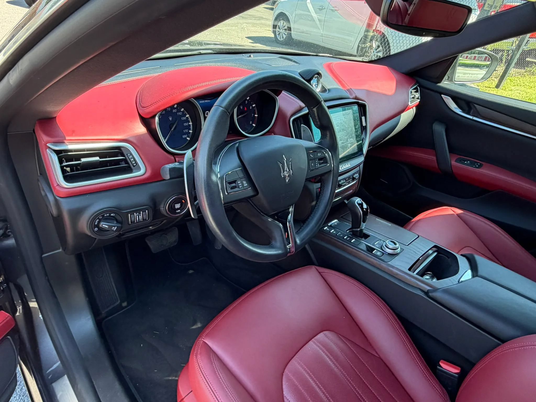 Used 2017 Maserati Ghibli S Q4 AWD/4WD image 9