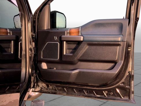 Used 2018 Ford F150 Limited w/ Trailer Tow Package RWD image 22