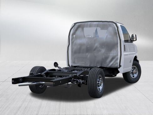 New 2025 Chevrolet Express 3500 w/ Power Convenience Package RWD image 5