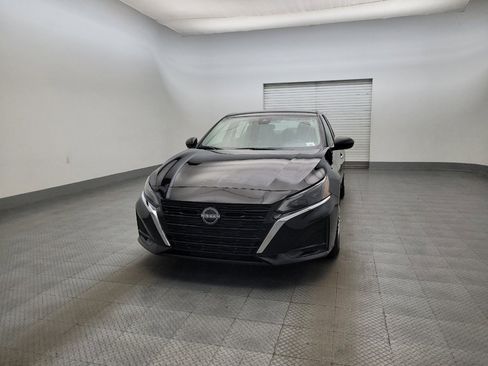 Used 2024 Nissan Altima 2.5 S FWD image 15
