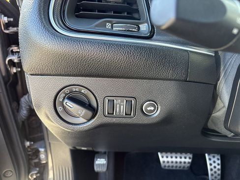 Used 2016 Dodge Challenger R/T Scat Pack image 11