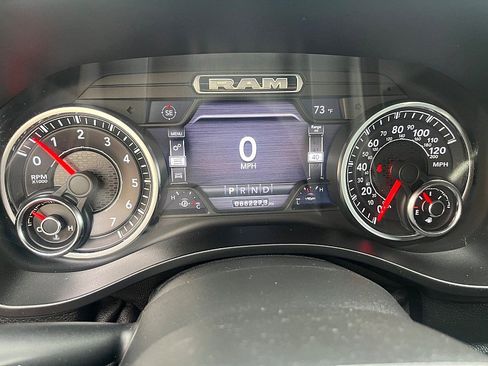 Used 2019 RAM 1500 Big Horn image 40