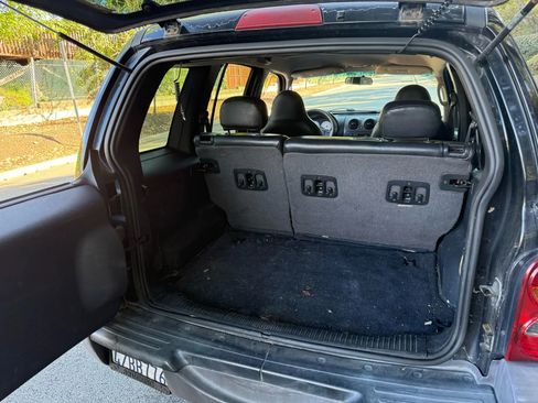 Used 2002 Jeep Liberty Sport image 7