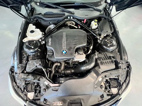 Used 2012 BMW Z4 sDrive28i w/ Sport Pkg image 26