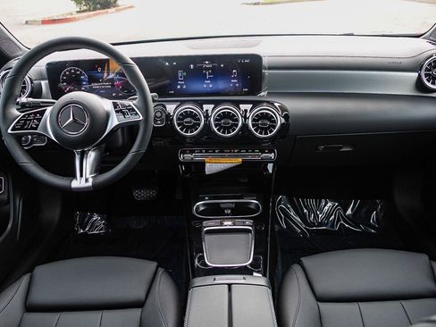 New 2026 Mercedes-Benz CLA 250 4MATIC image 12
