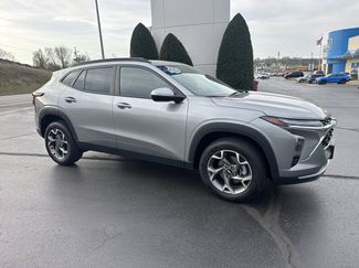 Used 2025 Chevrolet Trax LT video 1