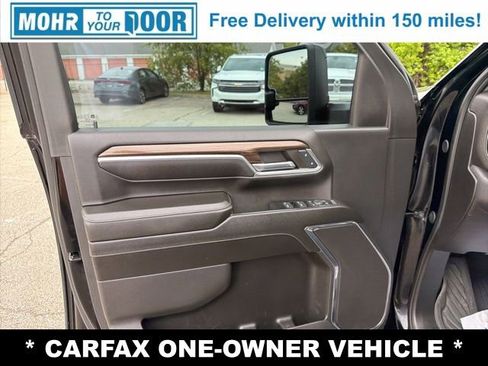 Used 2024 Chevrolet Silverado 2500 LT w/ Midnight Edition AWD/4WD image 9