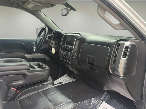 Used 2017 Chevrolet Silverado 1500 LT w/ Redline Edition AWD/4WD image 9