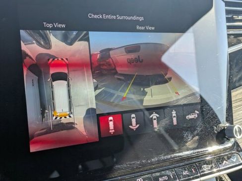 Used 2023 Jeep Wagoneer L Series III w/ Premium Group I image 17