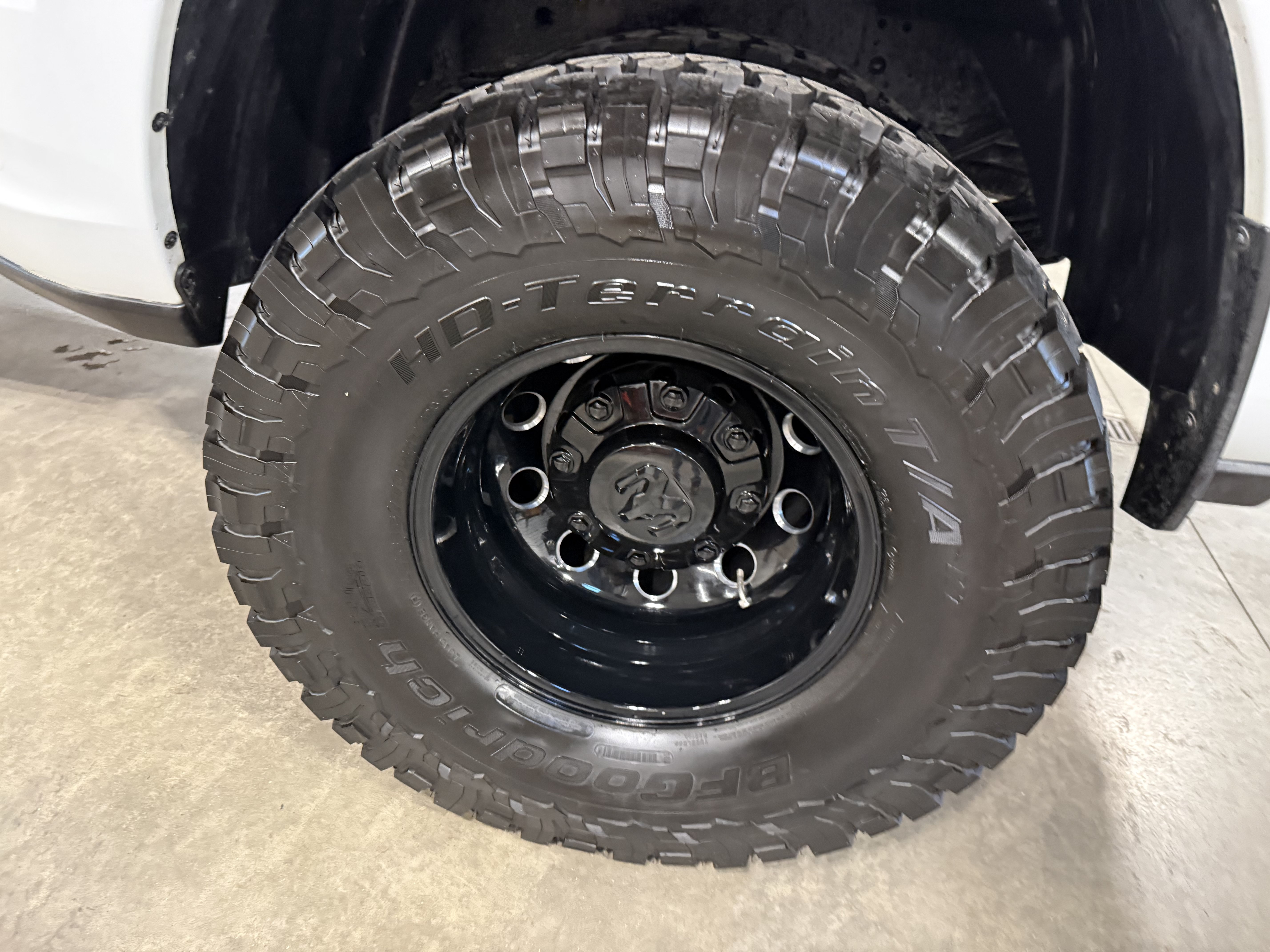 Used 2023 RAM 3500 Laramie AWD/4WD image 32
