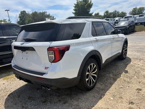 Used 2020 Ford Explorer ST w/ Premium Technology Package AWD/4WD image 8
