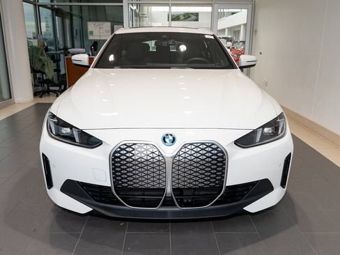 Used 2025 BMW i4 xDrive40i w/ Premium Package image 2